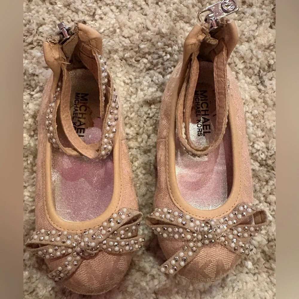 3/$15 Michael Kors Baby Kids Dress Shoes in Pink with Pearls